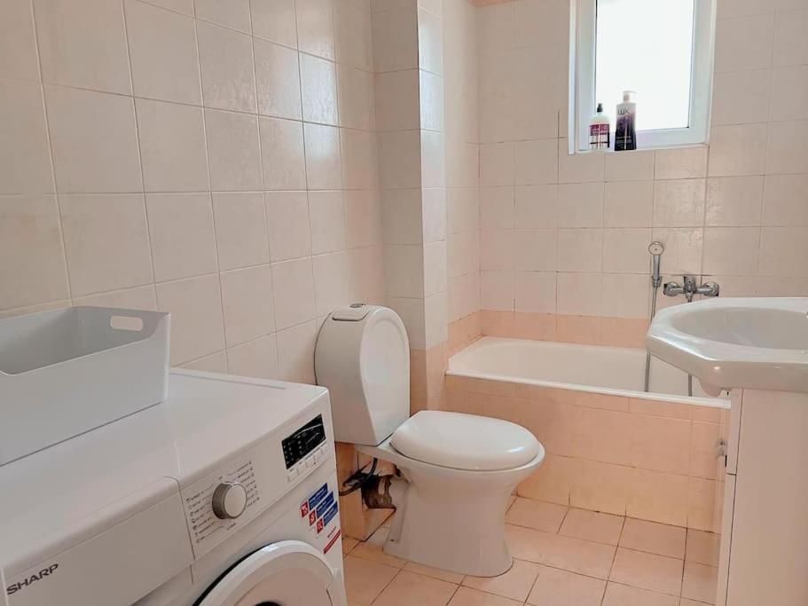 Charming 2Bedroom Apartment With Parking Atena Exterior foto